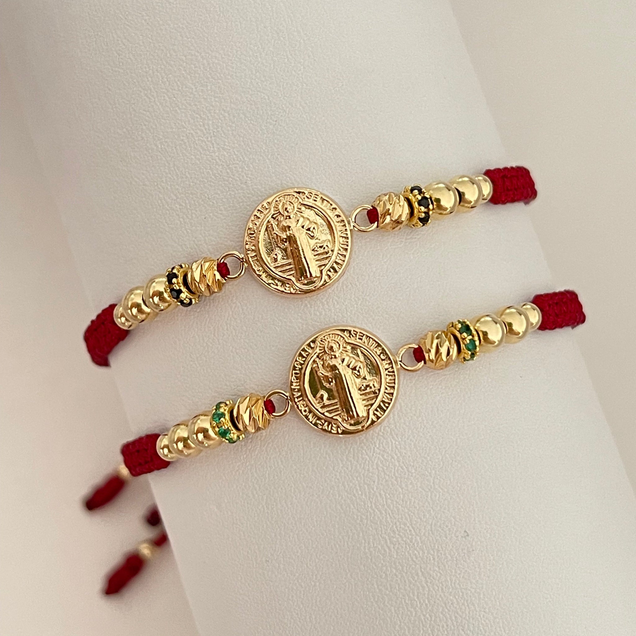 Pulseras pareja san Benito