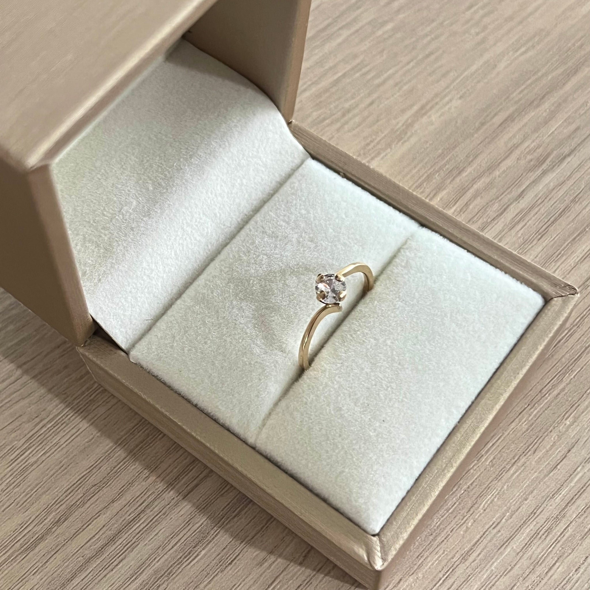 Anillo Promise cruzado Ku