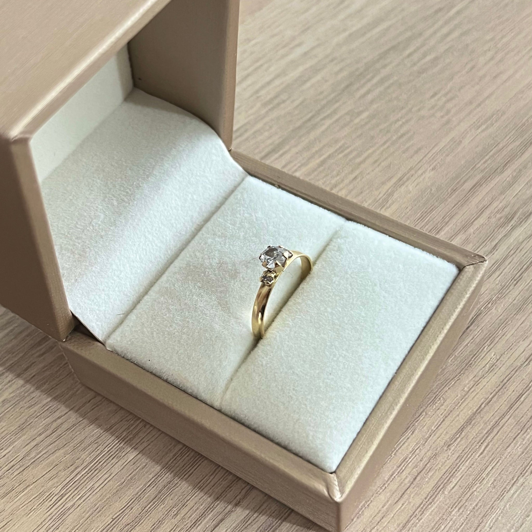 Anillo Promise 3 circones