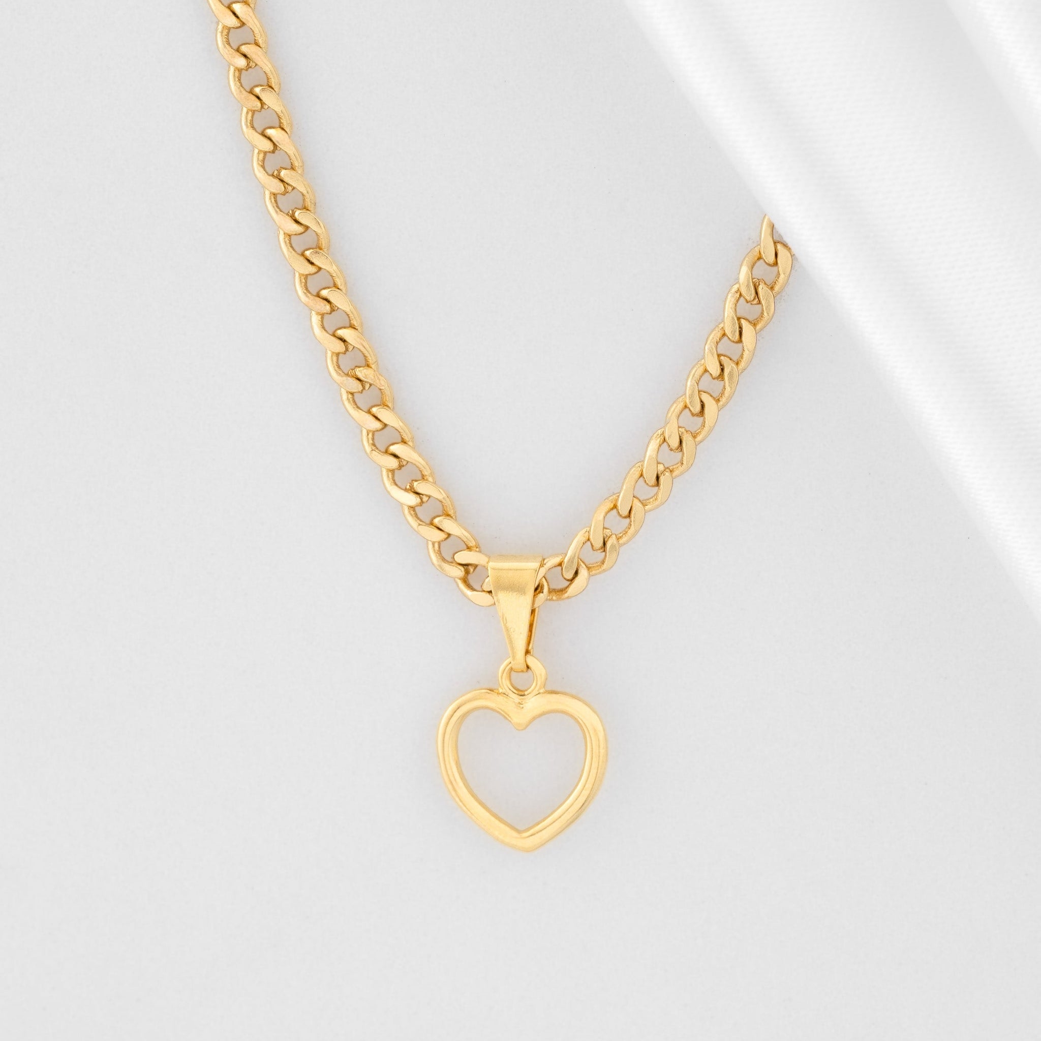 Dije Corazón Silueta