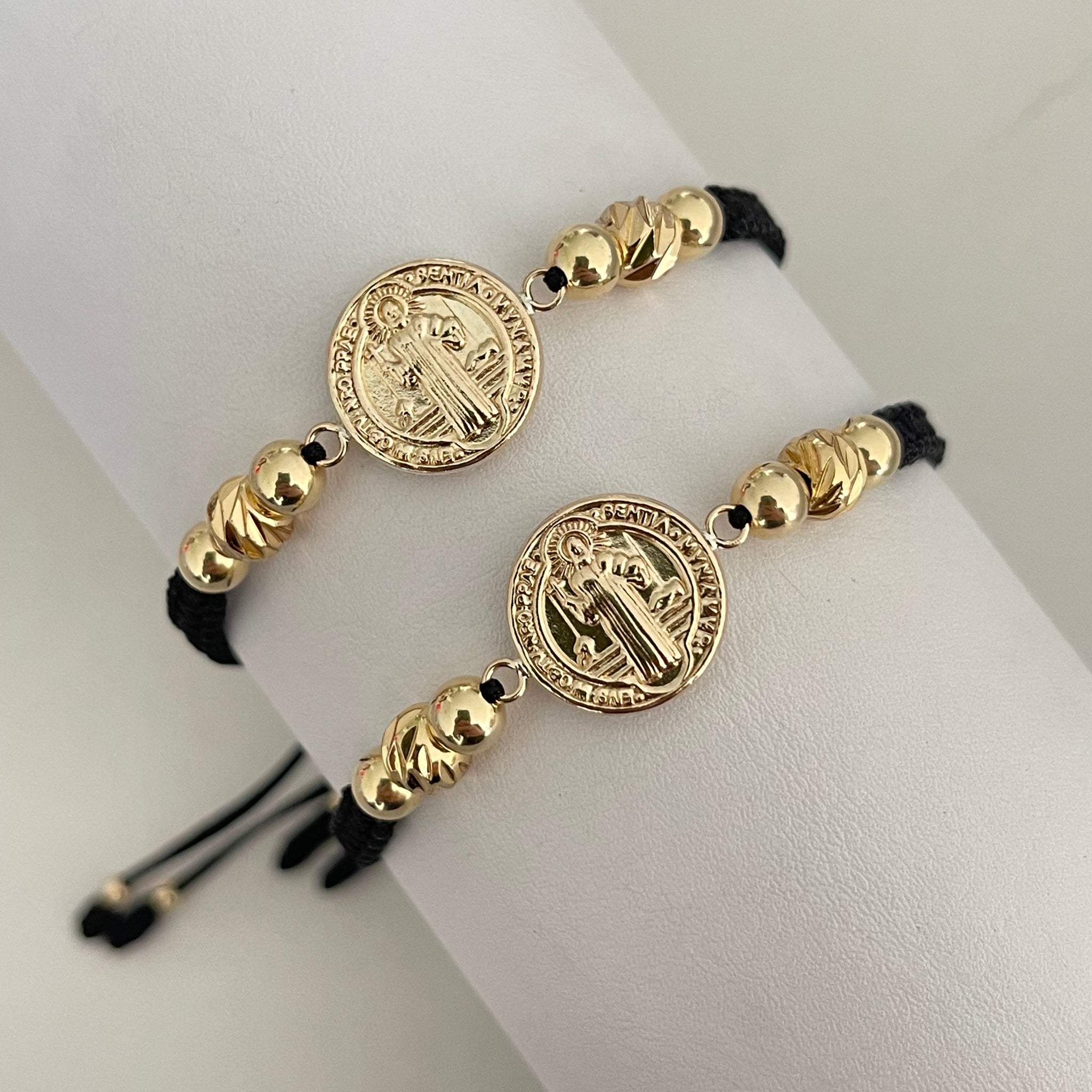 Pulseras pareja san Benito