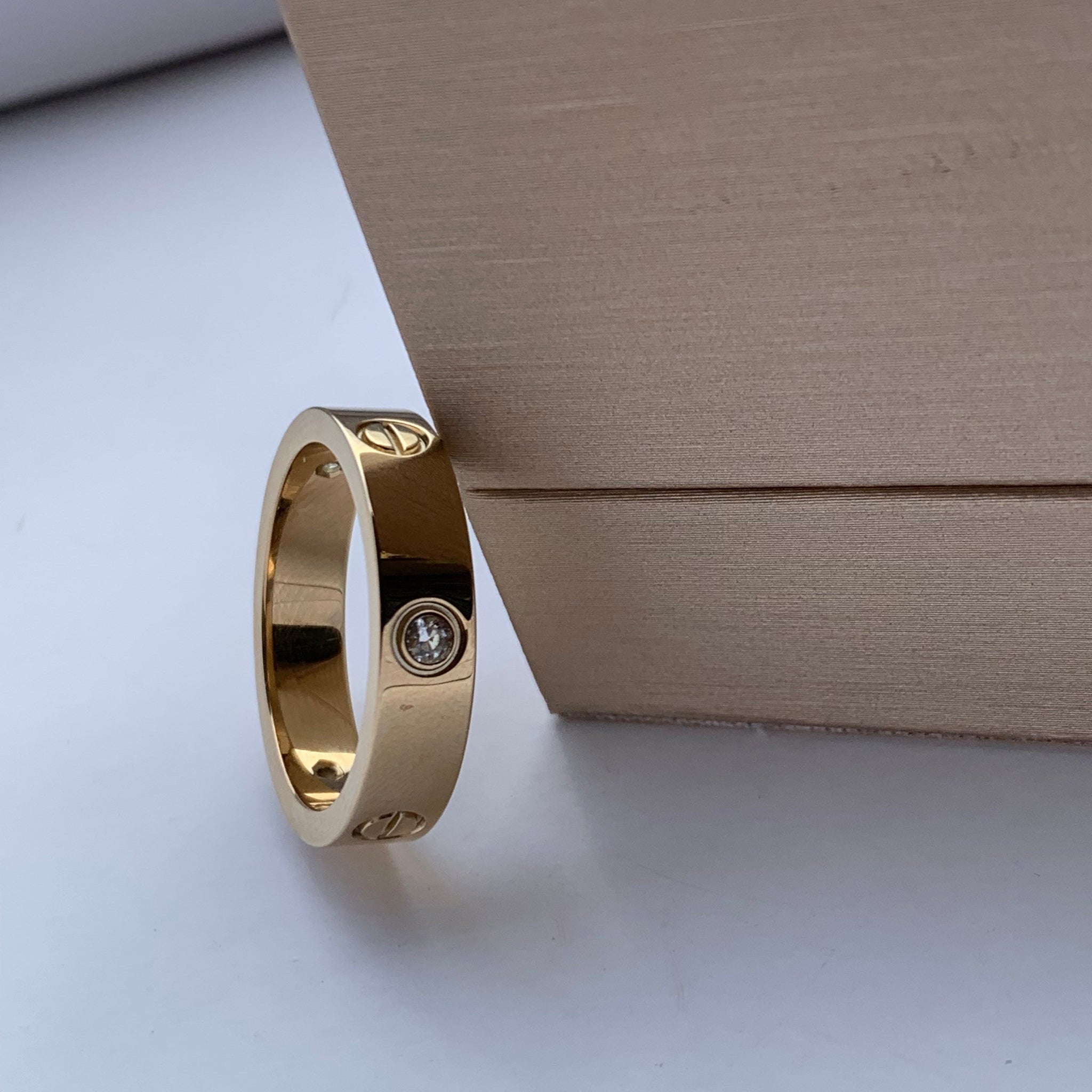Anillo Carter