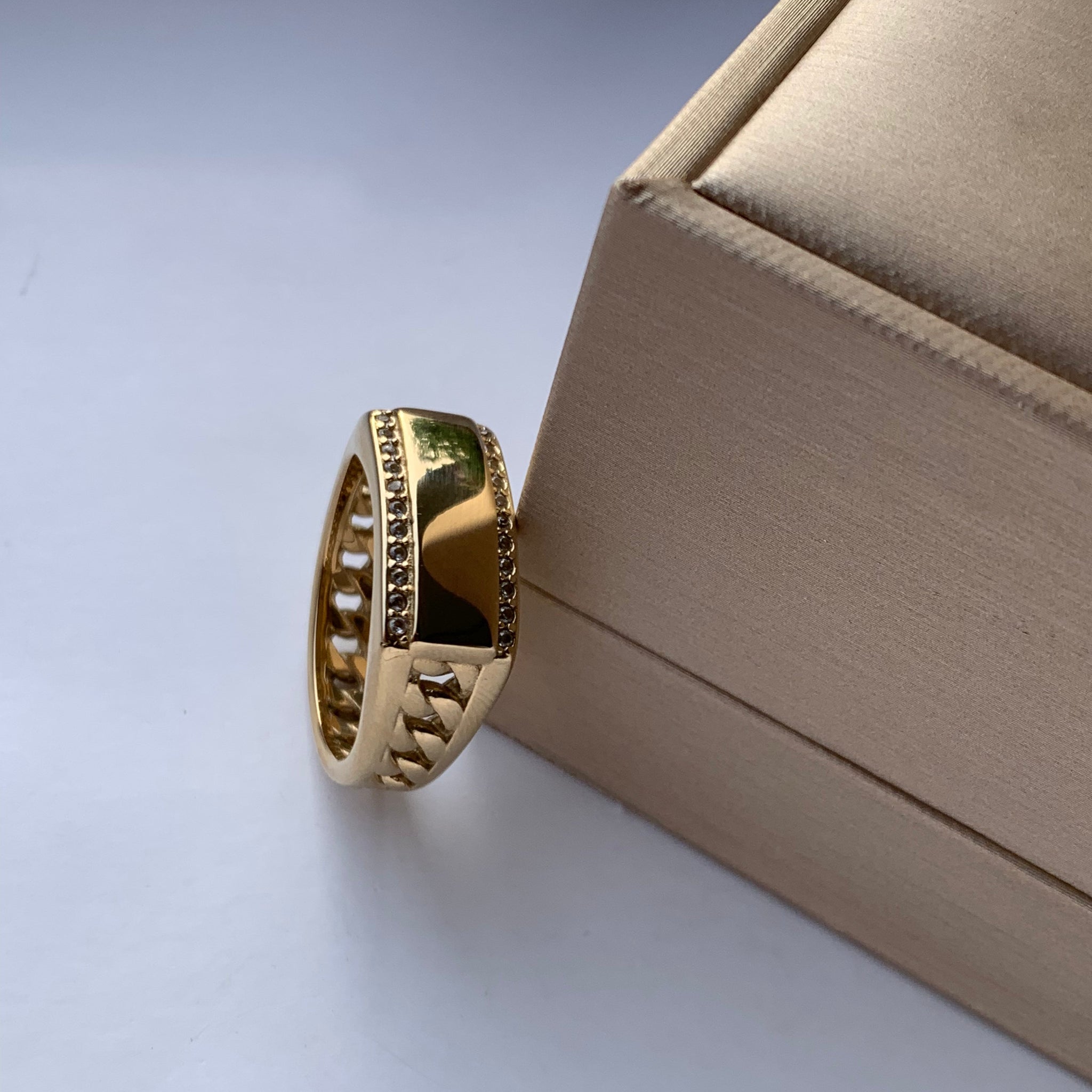 Anillo Cubano Placa